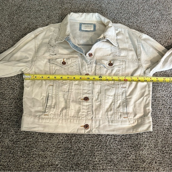 FOREVER 21 M Bleached Denim Jean Jacket Distressed Rips R $35 - Picture 13 of 14